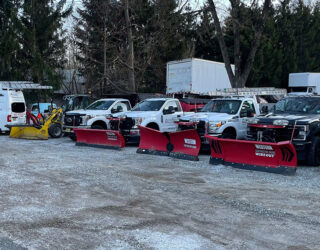 commercial-snow-cleaning-3 commercial-snow-cleaning-3